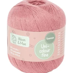 New Essentials Haakgaren Fine Breien & Haken